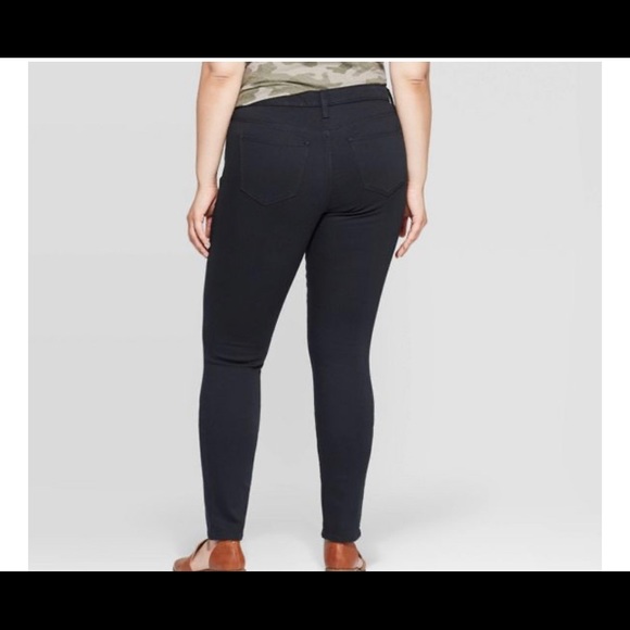 NWT Women's Mid-Rise Skinny Jean Universal Thread™ - Picture 5 of 5